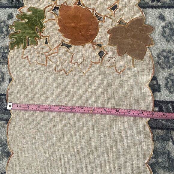 Autumn Leaf Table Runner NWOT - Picture 4 of 8